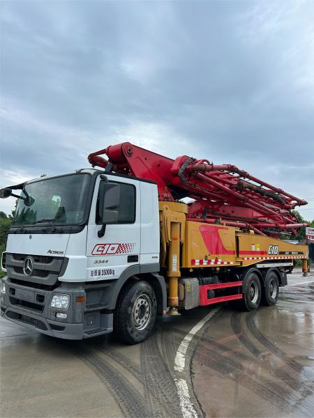 SANY 2019 2nd Hand Pump Truck , Lorry Mounted Concrete Pump 52meter