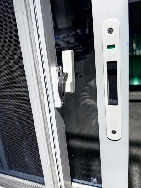Fibra de vidrio pantalla de mosca de aluminio ventana corredera y puerta con doble vidrio