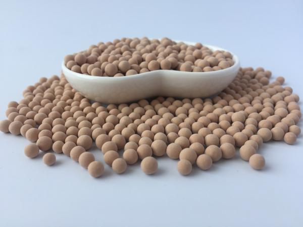 Secagem industrial 13X Dessecante de peneira molecular para 80°C com área de superfície aumentada ≥ 900m2/G