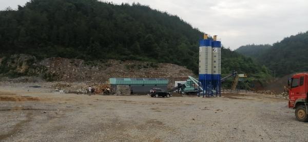 120cbm/H 163kw Liaoyuan Hzs120 Concrete Batching Plant
