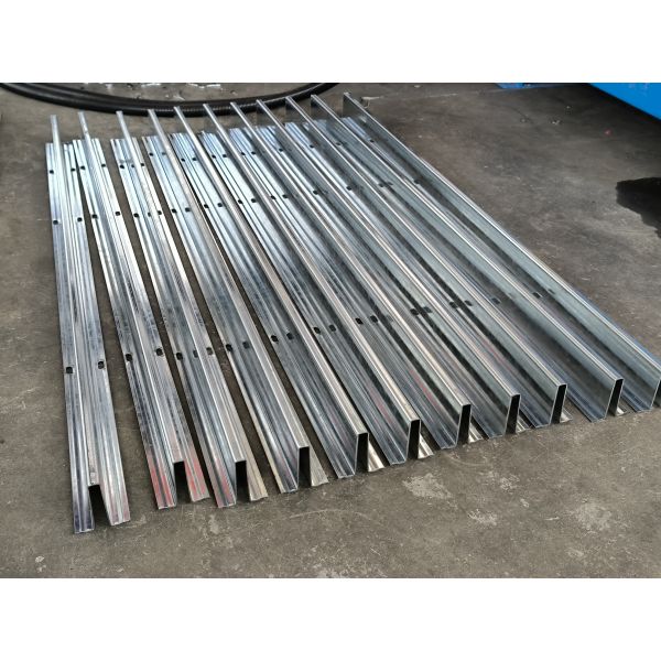 0.5-1.2 мм оцинкованная стальная гаражная дверь подшипник канала ролл формирования машины