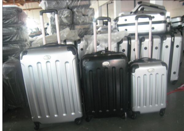 20 / 24 / 28 Inch Set Of 3 Silver Hard Shell Suitcase , PC Aluminum Trolley Carry On Luggage