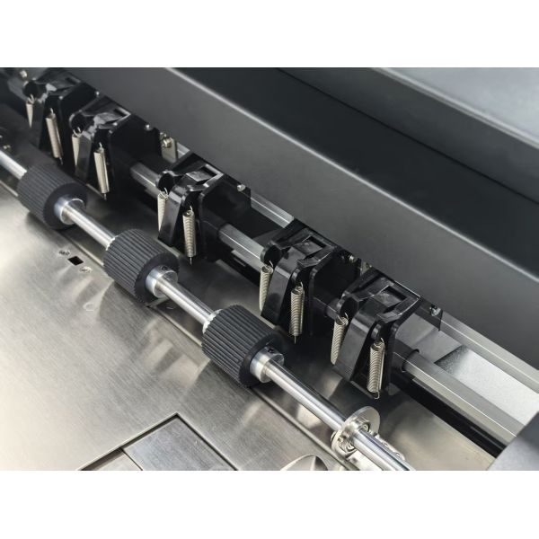 ZKSV350 A3/A4 1500mm/s Servo Motor CCD Auto Contour Die Cutting Machine