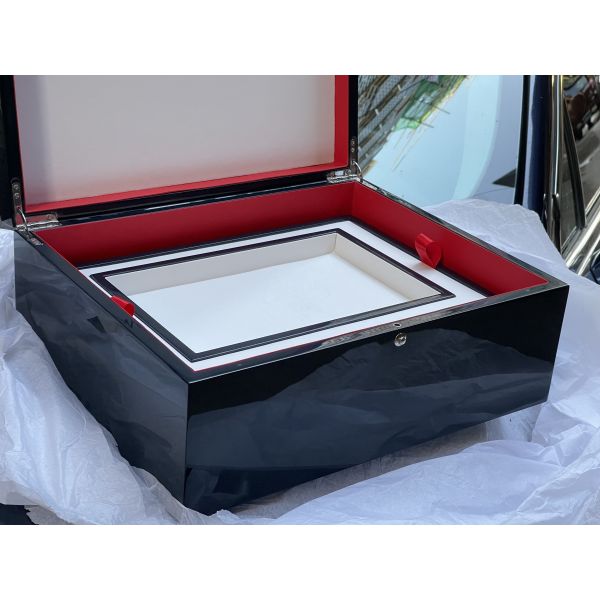10-12 Days Sample Time Customized High-Gloss Wooden Gift Storage Box with Custom Logo
