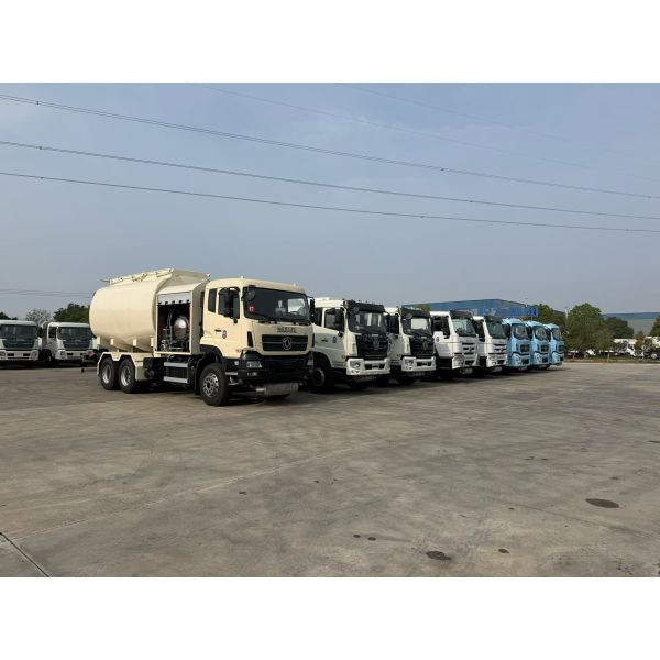 HOWO Plane Fuel Tanker Aircraft Refueling Jet A1 Truck