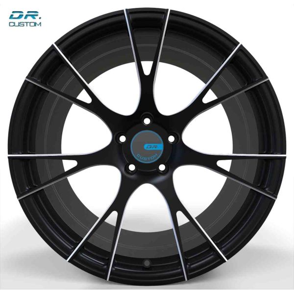 SAE Super Monoblock Light Wheel PCD noir hyper 5-139.7 18 pouces