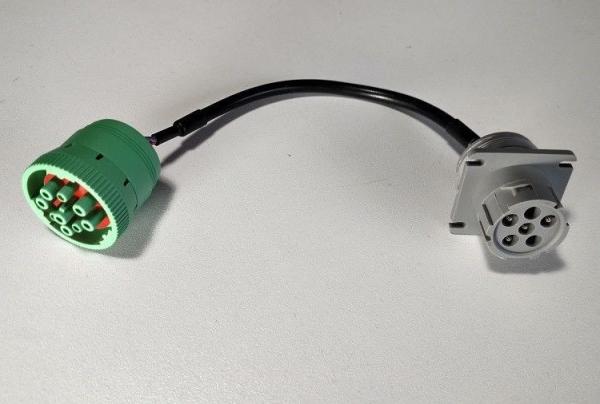 J1708 Deutsch 6-Pin Male Receptacle to Green 9-Pin J1939 Female Socket Cable