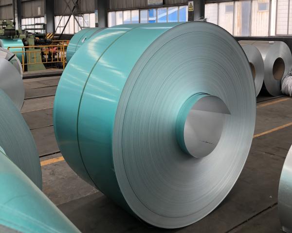 0.40×910 AZ70 Aciers aluzinés AFP Coils d'acier galvalume utilisés pour les carreaux de toits métalliques revêtus de pierre