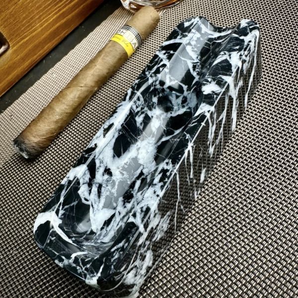 Cenicero de lujo de mármol francés Napoleón negro alta durabilidad para fumar