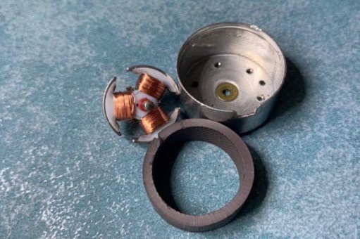 4.5V 6V 12V 2W 2000RPM Motor DC de alto par 33mm RF-520 para voltear el inodoro inteligente