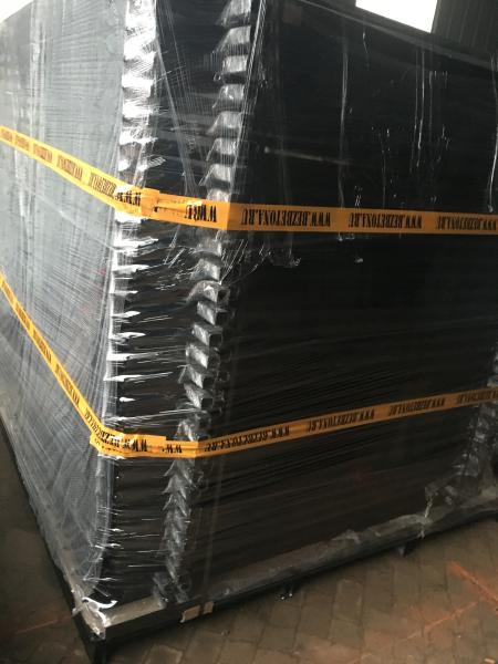 2400mm length Crimped spear metal garrison fence supplier
