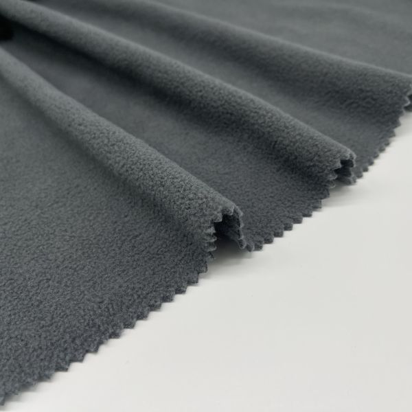 Полярная шерсть для женщин.