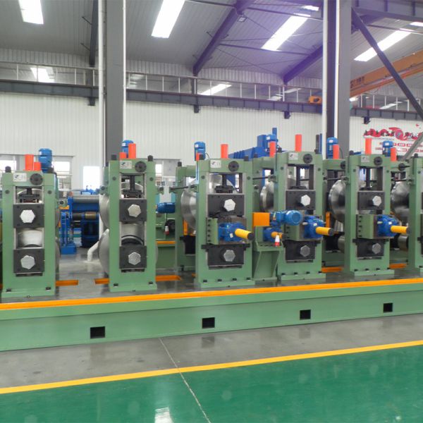 Laminoir de tubes de précision 60 mm pour tubes de meubles en acier au carbone