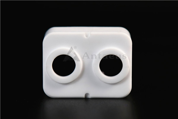 High Hardness 99% 96% 95% Alumina Ceramic Parts High Temperature Resistant