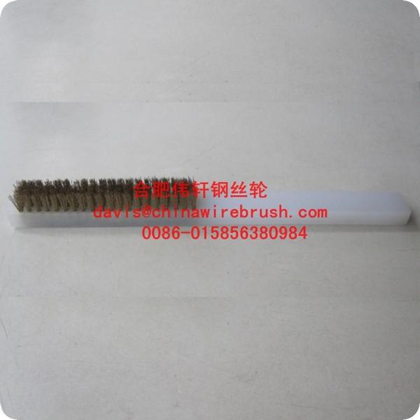plastic handle brushes