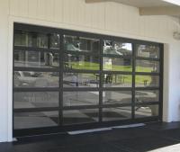 Tipo de apertura de alta seguridad Manual o automático estanqueidad al agua Clase 3 Vidrio transparente Puerta de garaje seccional moderna de operación inteligente personalizada Puerta de garaje
