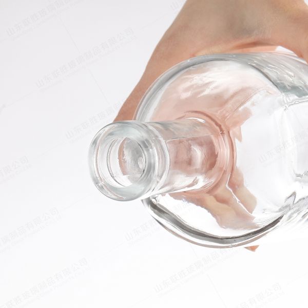 Botella de vidrio personalizada para XO Brandy Gin Vodka Rum 500 ml de corcho con tapa de tornillo transparente