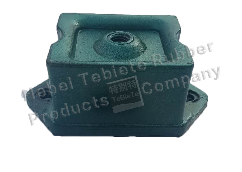 OEM: Кронштейн подвески двигателя фронта 680590095 Sino Truck/HOWO /STYER