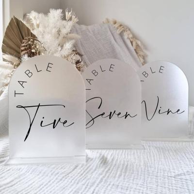 Acrylic frosted arched table sign modern 4x6 frosted wedding display stand with gold printed arched acrylic table number stand