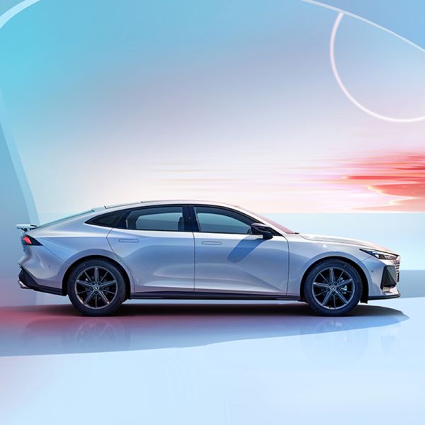 Changan UNI-V 1.5T 188HP L4 ABS voiture à essence 4680*1838*1430mm