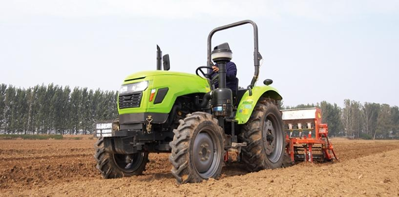 XCMG Agriculture Farm Tractor 70HP 4WD Wheeled Tractor Farm Operation