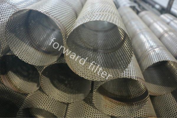 Stainless Perforated Steel Pipe For Oil Water Gas Industry In Straight Or Staggered Form