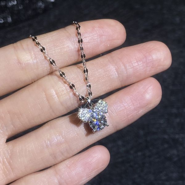 Collares de plata de ley 925 pulida: opciones de joyería de moda perfectas para minoristas que se dirigen a clientes preocupados por la moda