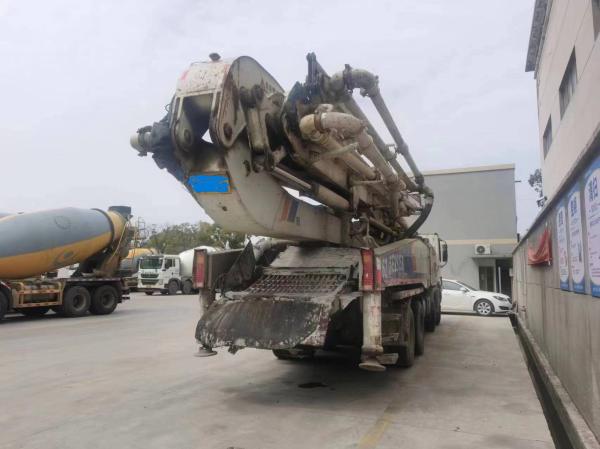 2022 Zoomlion Pompes à béton d'occasion de 58 mètres installées sur les voitures Mercedes-Benz