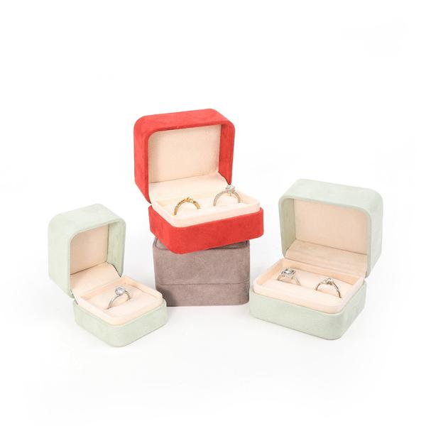 Square Velvet Jewelry wedding ring Box customizable Jewellery Box packaging