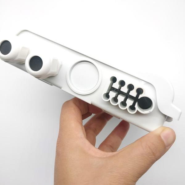8 Ports FTTH Terminal Box White Outdoor Corridor PC 8 Core Optic Fiber Distribution Box