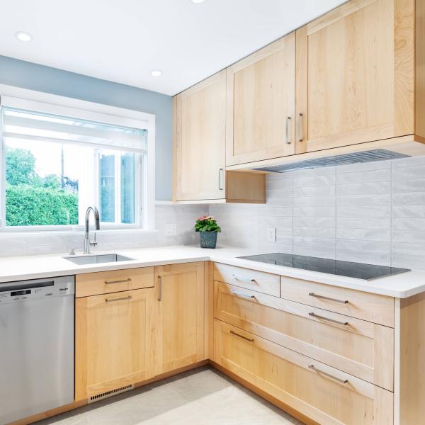 Shaker Custom Solid Wood Kitchen Units Modern American Style