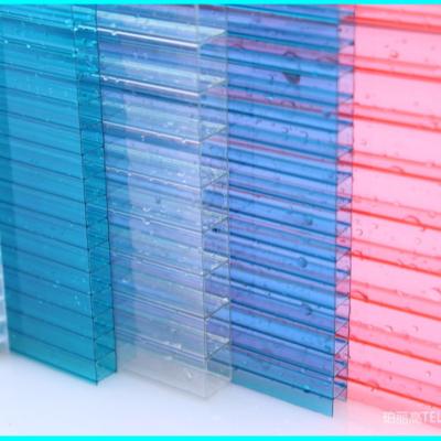Résistant au feu 10 mm Polycarbonate Serre végétale Toit creux