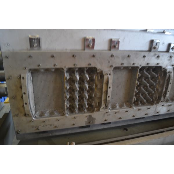 Paper Egg Tray Machine 20/30/6/12/15/18 Cavity Pulp Tray Mold For Molded Pulp Products