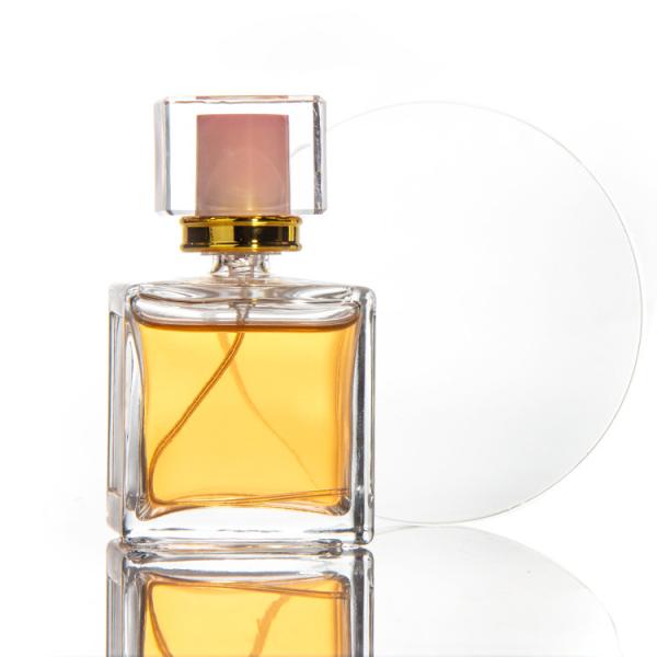 OEM Fabrique de conception de luxe carré Spray naturel bouteille de parfum de cristal