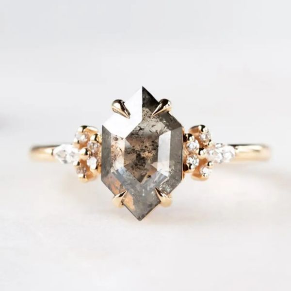 Серебряный шестиугольник 925 отрезал соль и кольцо Moissanite диаманта перца изогнуло соответствуя женщин звенит наборы