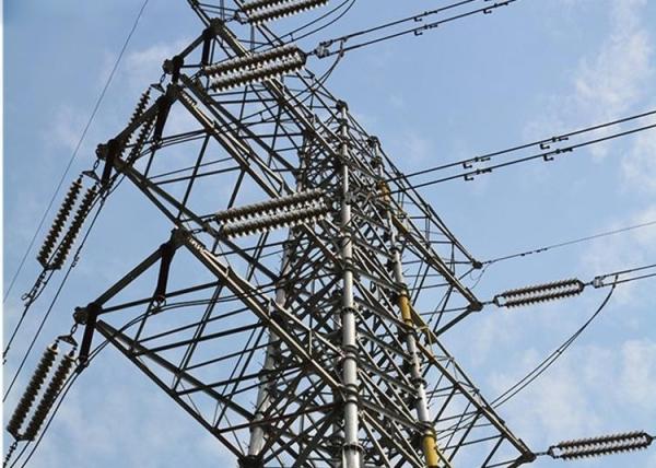 CO2 Shielded Arc Welding Metal Power Line Towers , Silver 220 Kv Transmission Line Towers