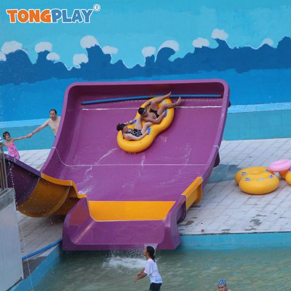 Water Splash Park Play Equipment Children Fiberglass Water Slide Manufacturer Customized Mini Boomerang Slide