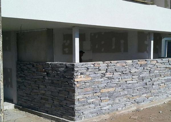 As casas pré-fabricadas de aço da segurança/casa pré-fabricada moderna dirigem o teto do painel de teto do Pvc de 8mm