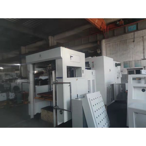 400X330mm Die Cutting Machine With Waste Stripping