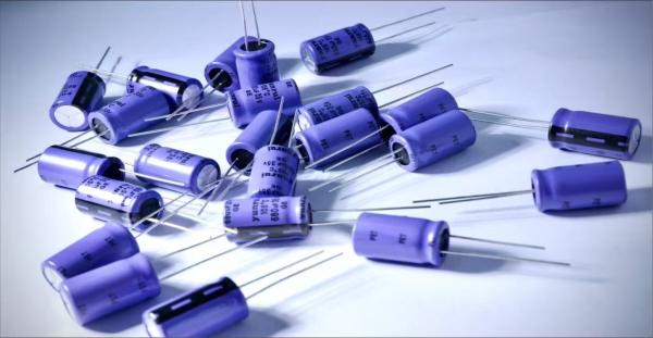 Factory-Produced Aluminum Capacitors with Long Lifespan & Stable Performance