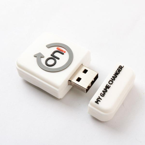 Customized Made Logo Or Brand Gift Cartoon Usb Flash Drive 2.0 15MB/S 64GB 128GB