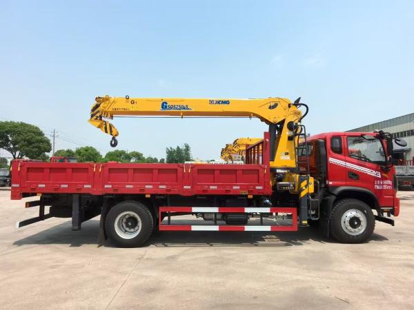 Steering Arm Crane With 15 Ton Small Pickup Truck Mounted Crane