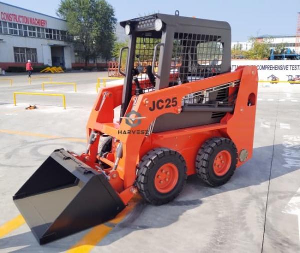 Kubota Engine 380kg Skid Steer 0.2m3 JC25 with Various Attachments Hot Sale In Canada