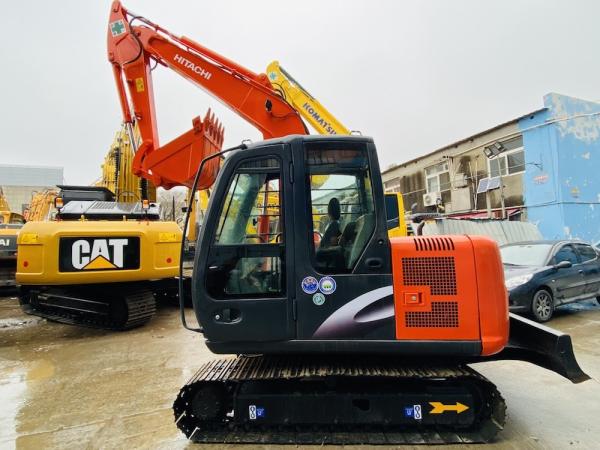 7 Ton Original Japan Used Hitachi ZX70 Crawler Excavator With 40.5KW Engine Power And 0.3m3 Bucket Capacity