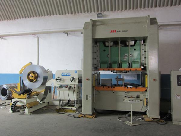 Disc Feeder Steel Plate Straightening Machine Metal Roll Punch Stamping Equipment