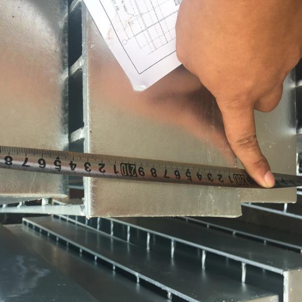 A espessura mergulho quente de 10 milímetros galvanizou a raspagem resistente da barra