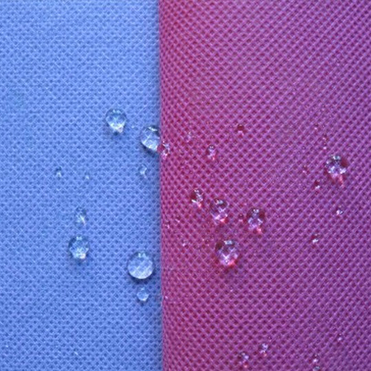 Водостойкая прокатанная не сплетенная ткань Мултиколорс для пакета/сумок