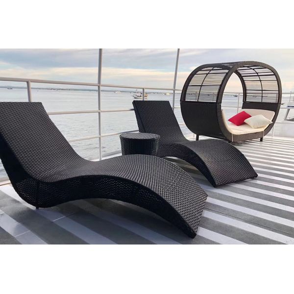 Outdoor Beach Aluminum Furniture Chairs with Modern Design Style Rattan Sun Lounger