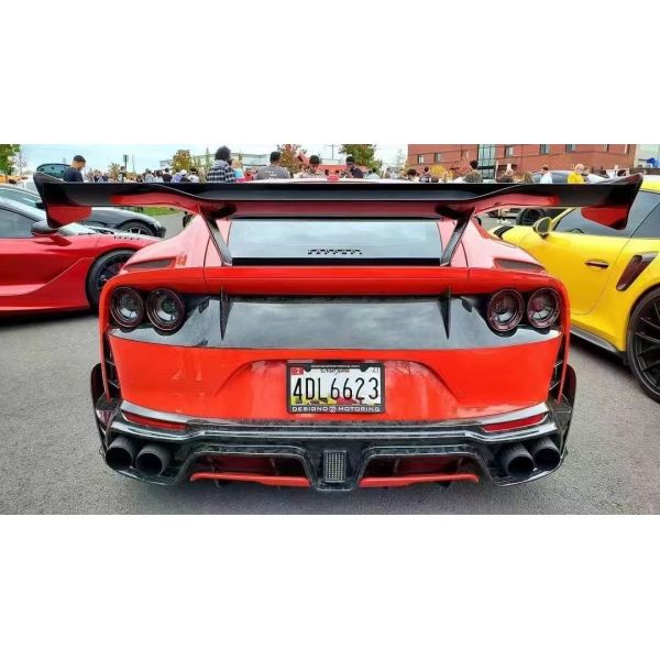 Para Ferrari 812 Fibra de carbono Kit de carrocería 812 Modernizado estilo MSY Fibra de carbono delantera y trasera del parachoques