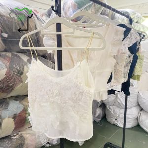 Second Hand Clean 95-100% Condition Used Short Sleeve T-Shirt in Mixed Colors with Polyester Cotton Material